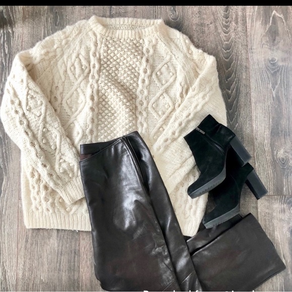 Vintage Oversized Hand Knit Cream Sweater - Picture 1 of 4